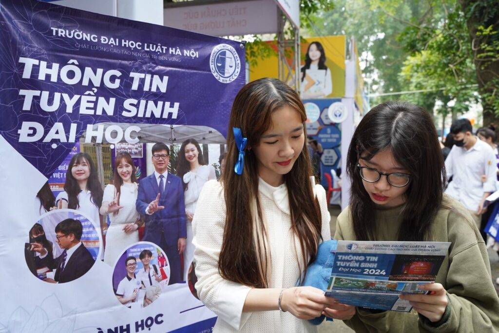 Nên học ngành Luật nào: Luật học, Luật Kinh tế, Luật Thương mại quốc tế, Luật Quốc tế